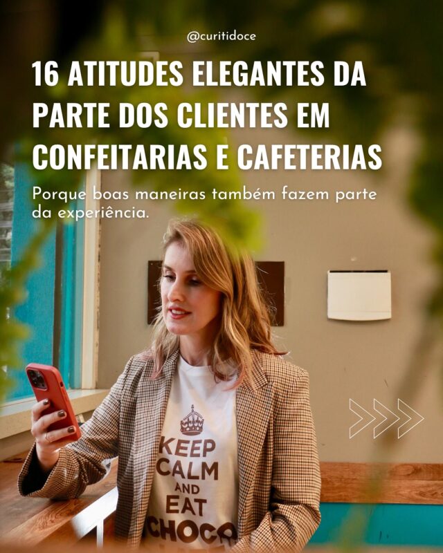 Você sabia que, se for comemorar aniversário numa confeitaria, o ideal é levar o bolo da própria casa?

Sim, mesmo que você traga o seu próprio, vai acabar usando a louça, o espaço, o atendimento. E isso, muitas vezes, passa despercebido.

Esse é só um dos gestos que fazem parte de um comportamento mais elegante em confeitarias e cafeterias.

Como jornalista especializada em doces e frequentadora assídua desses lugares, fiz uma lista com 16 atitudes que considero de bom tom da parte dos clientes — daquelas que tornam a experiência mais leve, respeitosa e deliciosa para todos.

Tem item sobre horário de fechamento, elogios, pedidos com empatia, forma de falar com a equipe e até aquele cuidado básico de não juntar mesas por conta própria.

Deslize para conferir — e me conta nos comentários: qual dessas atitudes você já pratica? E qual deveria virar regra?

#Curitidoce #BoasManeiras #EtiquetaGastronômica #ClienteConsciente #curitiba